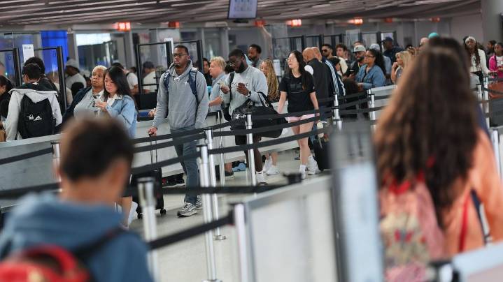 Long Island MacArthur, NYC airports not playing Homeland Security Secretary Kristi Noem's video blaming Democrats for shutdown
