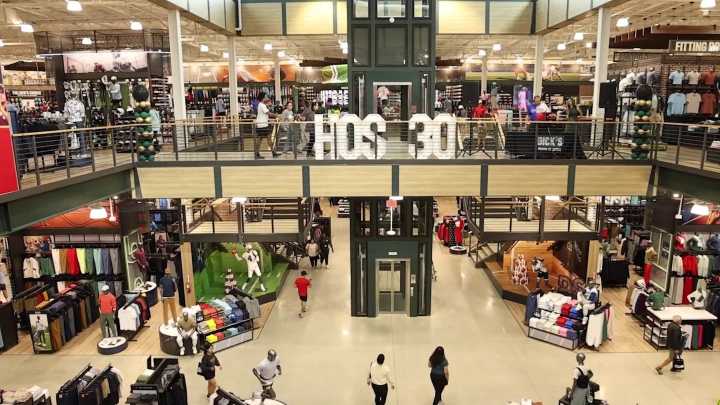 Dick’s House of Sport holds grand opening in Live Oak