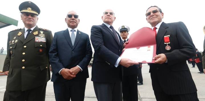 San Borja: Reconocen con la medalla "Defensores de la Democracia" a 460 miembros de las FF. AA. por su lucha contra el terrorismo