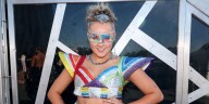 JoJo Siwa Tells Fans to Stop Taking Pictures With Chris Hughes