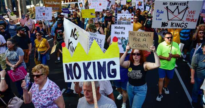 Kentuckians turn out at peaceful 'No Kings' protests across the state