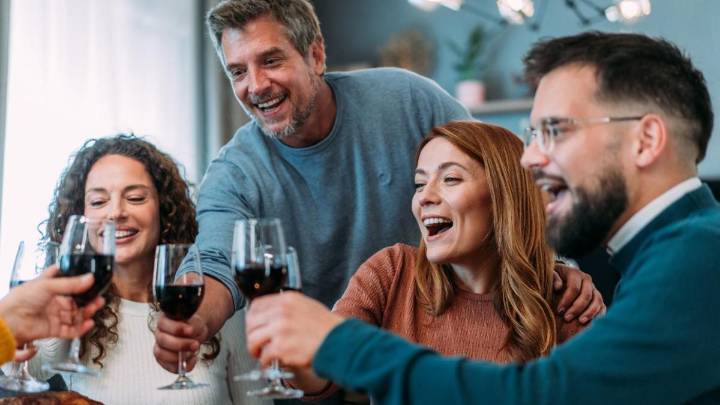 “Por lo que cuesta en Francia un buen vino, en España me compro tres”: 5 botellas francesas por menos de 30 euros para resolver ‘la cuestión francesa’ y sorprender siempre