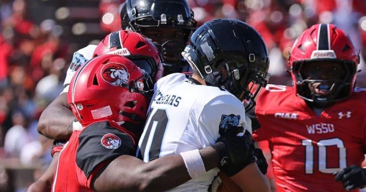 WSSU rolls 42-10 to beat Livingstone in homecoming game