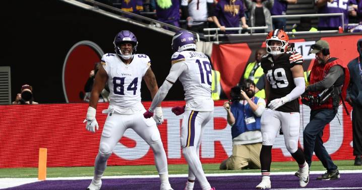 How do Minnesota Vikings players feel about fantasy football?