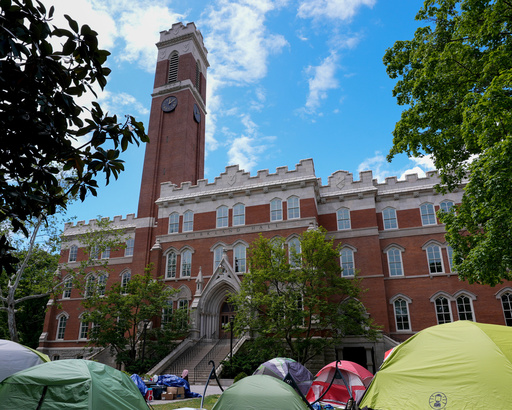 With no takers yet, White House sets meeting with colleges still weighing an agreement with Trump
