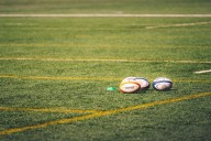 UPDATE 1-Rugby-Clinical All Blacks deny Wallabies in Perth