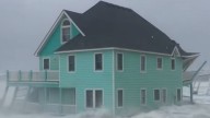 Homes collapse into sea in North Carolina