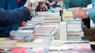 Los libros más vendidos en México de 2025 y dónde puedes encontrarlos en la FIL del Zócalo