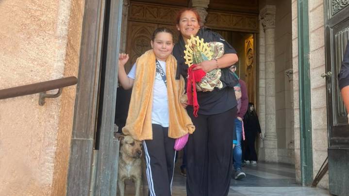 Una nena conoció a un perro mientras peregrinaba a Luján, caminaron juntos y su historia conmovió a todos