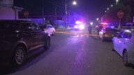 Fight between 2 men leads to them stabbing each other, police say