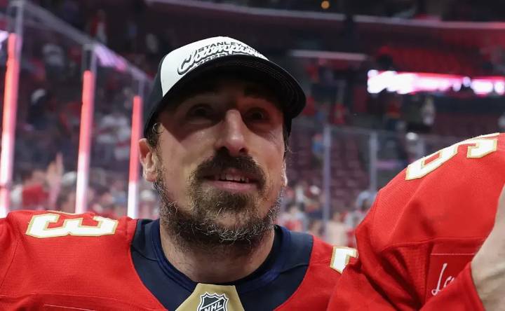 NHL News: Panthers give up on former Brad Marchand teammate despite stellar preseason run