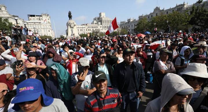 Gremios empresariales exhortan a que la marcha del 15 de octubre se realice sin violencia 