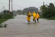 SRE activa números de emergencia para mexicanos en el Caribe por Huracán Melissa