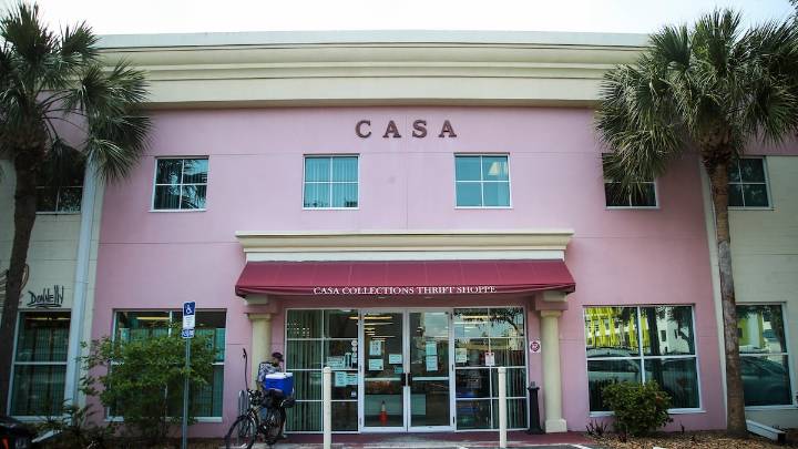 How to support domestic violence survivors around Tampa Bay this October
