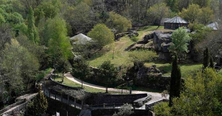 El turismo extrahotelero en Galicia crece un 4,9% en agosto y supera el millón de pernoctaciones