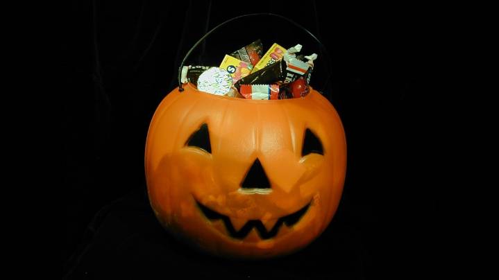 Trick-or-treating done right | Halloween safety tips