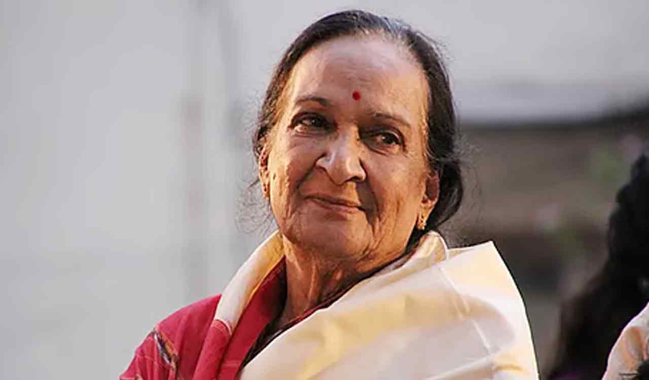 Veteran actres, first telugu playback singer R Balasaraswathi Devi passes away at 97