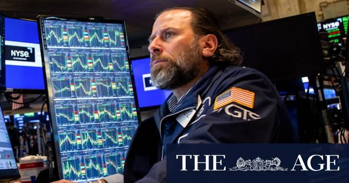 ASX set to rise as Wall Street climbs; Apple joins $US4 trillion club, Amazon cuts 14,000 jobs