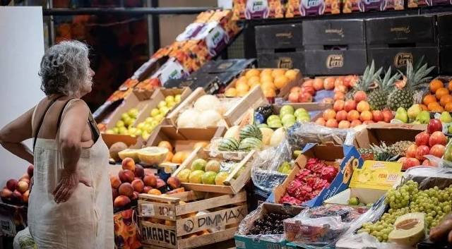 Fuerte aumento del precio de varias verduras: hay más de 90% de brecha entre el Mercado Central y los supermercados