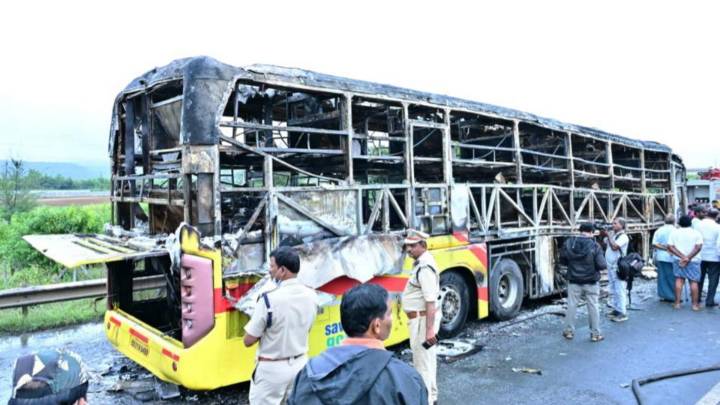 Bengaluru-bound private bus catches fire in Kurnool, 12 killed