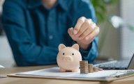 5 consejos para ahorrar dinero, incluso si ganas poco, según Gemini