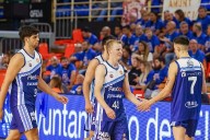 Fuenlabrada somete a Alega a base de triple y defensa: 90