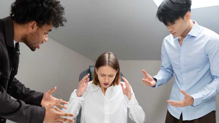 ¿Por qué algunas personas disfrutan ver sufrir a los demás? Esto dice la Psicología
