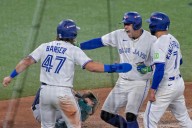 Blue Jays ganan a los Dodgers en arranque de Serie Mundial