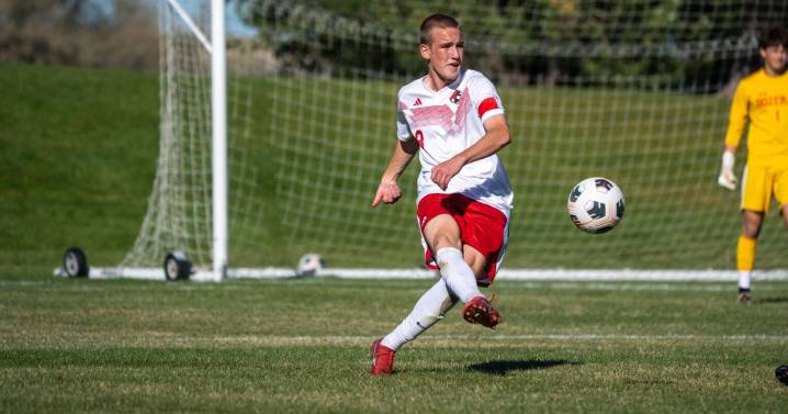 Logan Thum doesn't let Type 1 diabetes stop him from leading Bozeman High boys soccer