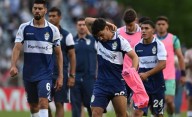 Gimnasia pagó sus severas limitaciones con una dura derrota ante Talleres 2 a 1 justo antes del clásico