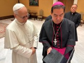 Pope Leo XIV to supporters of migrants in U.S.: ‘You stand with me, and I stand with you’