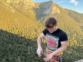 "Mi mundo se derrumbó": el conmovedor mensaje de la madre de Balin Miller, el alpinista que murió a los 23 años