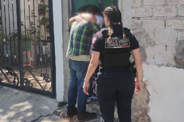 Localizan a hombre reportado como desaparecido en Tonalá; ya está con su familia