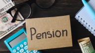 Can employees who switched to UPS also maintain NPS accounts side by side?