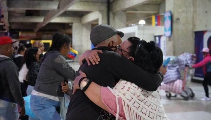208 venezolanos retornan en vuelo 79 del Plan Vuelta a la Patria