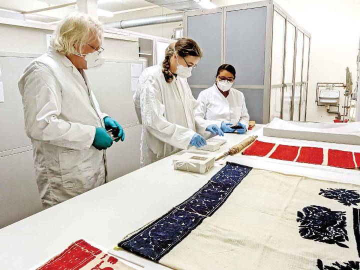 Fiesta de las Ánimas, Oaxaca: Exponen arte mazateca de la colección Bauer