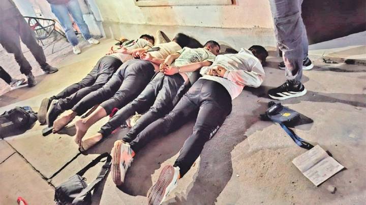 Siete barrabravas fueron detenidos por el ataque al Registro Civil de Beltrán