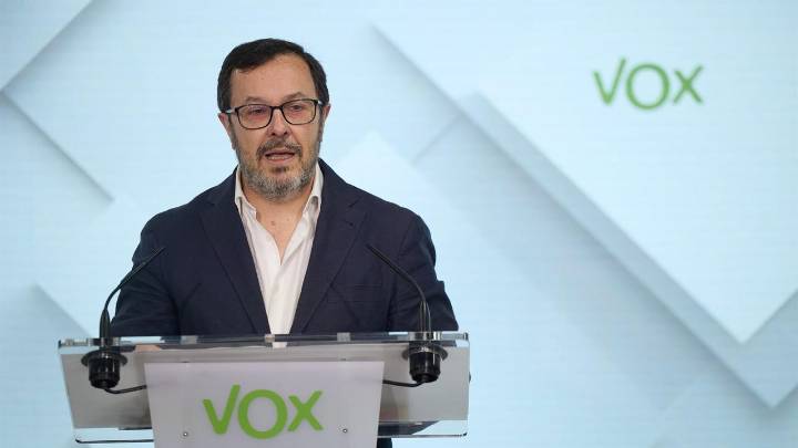 Vox presentará una querella por malversación contra el Gobierno tras pagar los billetes de vuelta a los españoles de la Flotilla
