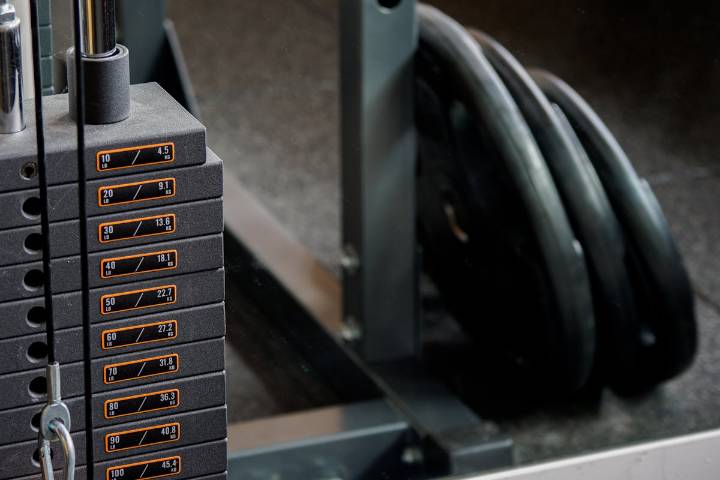 6 Chest Machine Exercises Every Beginner Should Try