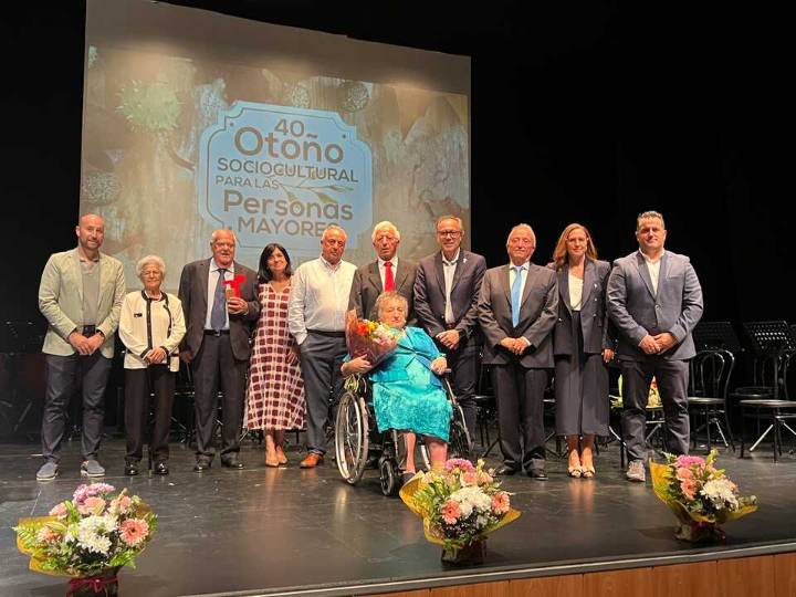 Torredelcampo inaugura el Otoño Sociocultural con un homenaje a los vecinos ejemplares