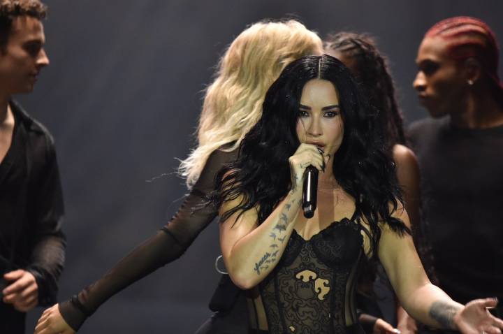 Demi Lovato anuncia su regreso a los escenarios con su gira ‘It’s Not That Deep’