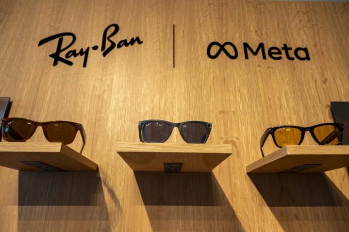 University warns of man recording women on campus with Meta glasses