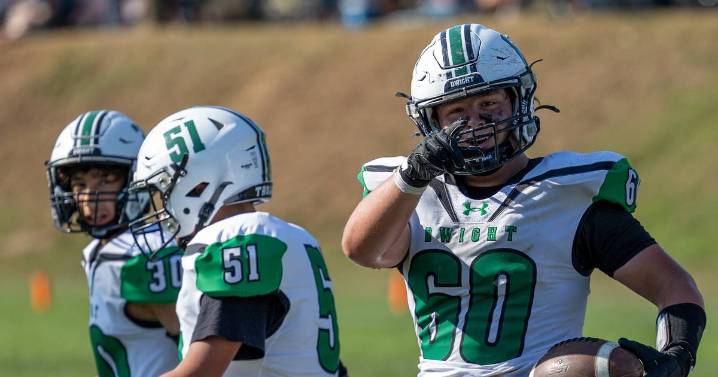 Dwight dominates St. Bede to improve to 3