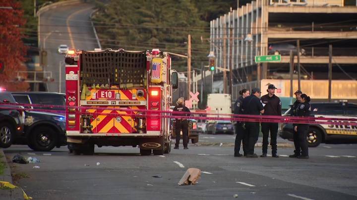 Seattle police officers shoot, kill suspect in SODO