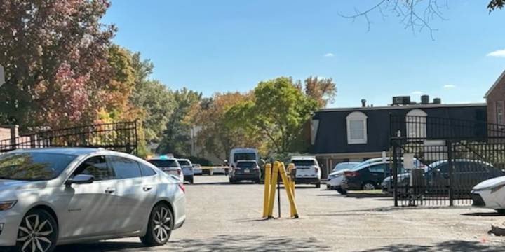 Homicide Unit investigating after 2 shot in Hartwell