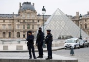 Encapuchados asaltan el Louvre y roban joyas de Napoleón y la Emperatriz Josefina