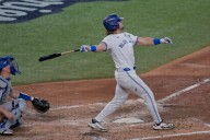 GRAND SLAM DE BARGER Y JONRÓN DE KIRK PONEN ARRIBA A LOS AZULEJOS ANTE LOS DODGERS EN LA SERIE MUNDIAL