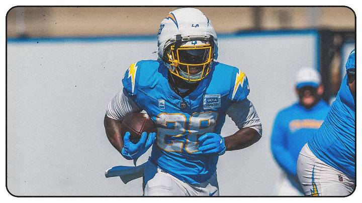 3 Chargers Players to Watch Against Dolphins in Week 6