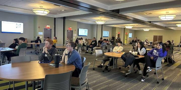 Iowa community college association report plots path to bachelor’s degrees