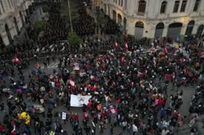 15 de noviembre en Perú y Ecuador, día de lucha y represión